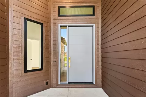 Entry Way - 1875 E Skyline Ave, Ozark, MO 65721 photo 1 of 2
