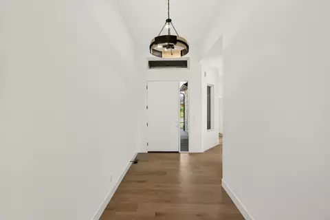 Entry Way - 1875 E Skyline Ave, Ozark, MO 65721 photo 2 of 2