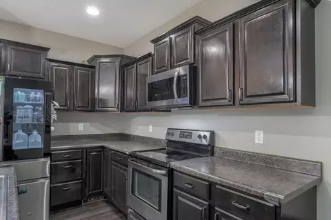 Kitchen - 3031 N Albertha Ave, Springfield, MO 65803 photo 4 of 4