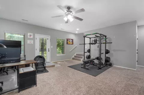 Entry Way - 3031 N Albertha Ave, Springfield, MO 65803 photo 2 of 2