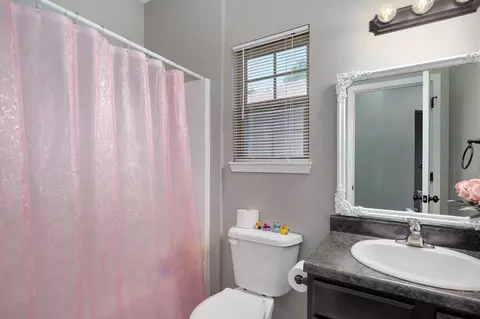 Bath - 3031 N Albertha Ave, Springfield, MO 65803 photo 1 of 5