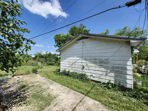 Exterior - 8885 Park St, Birch Tree, MO 65438 photo 9 of 14