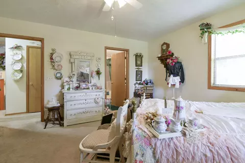Bedroom - 28704 Cromwell Rd, Shell Knob, MO 65747 photo 5 of 6