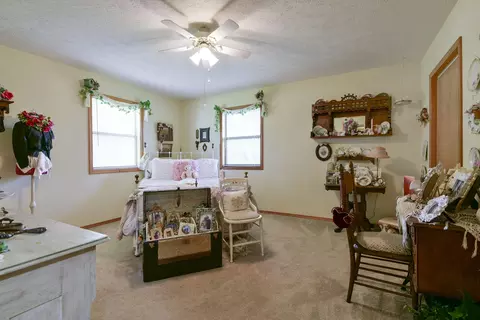 Bedroom - 28704 Cromwell Rd, Shell Knob, MO 65747 photo 4 of 6