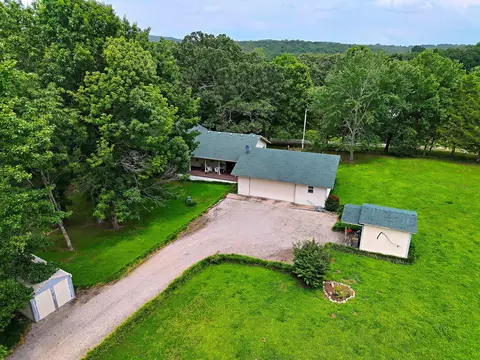 28704 Cromwell Rd, Shell Knob, MO 65747