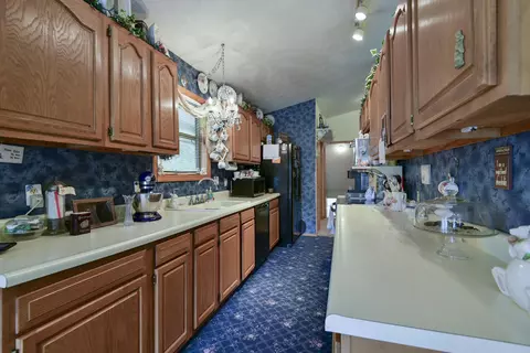 Kitchen - 28704 Cromwell Rd, Shell Knob, MO 65747 photo 1 of 3