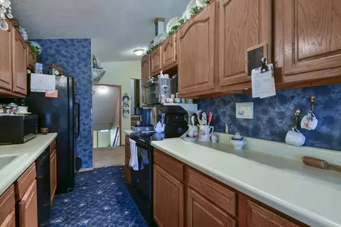 Kitchen - 28704 Cromwell Rd, Shell Knob, MO 65747 photo 2 of 3