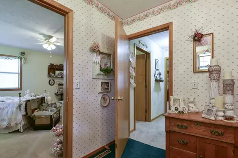 Entry Way - 28704 Cromwell Rd, Shell Knob, MO 65747 photo 2 of 2