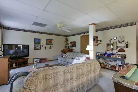 Living - 28704 Cromwell Rd, Shell Knob, MO 65747 photo 3 of 4