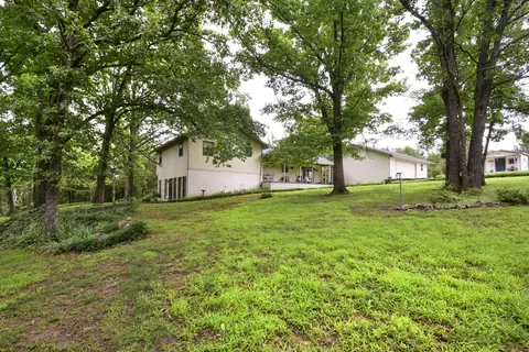Exterior - 28704 Cromwell Rd, Shell Knob, MO 65747 photo 5 of 15