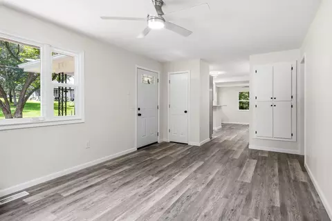 Living - 183 Allaman Dr, Forsyth, MO 65653 photo 1 of 6