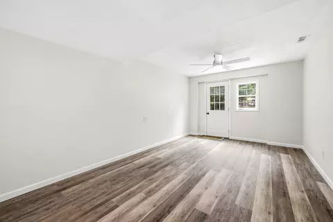 Living - 183 Allaman Dr, Forsyth, MO 65653 photo 4 of 6