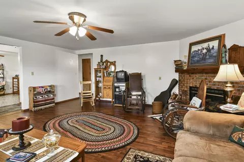 Living - 2209 State Highway Dd, Marshfield, MO 65706 photo 4 of 8