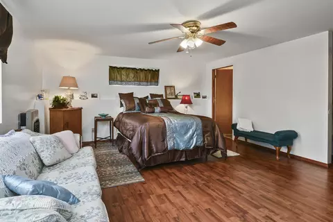Bedroom - 2209 State Highway Dd, Marshfield, MO 65706 photo 2 of 8