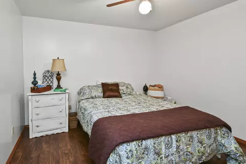 Bedroom - 2209 State Highway Dd, Marshfield, MO 65706 photo 7 of 8