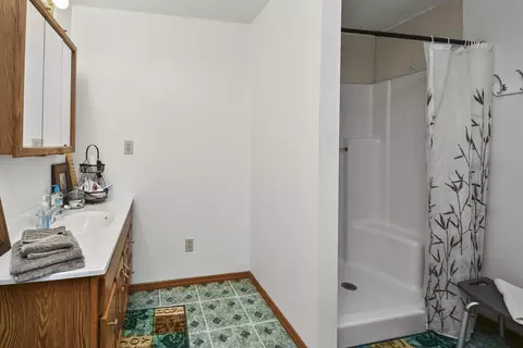 Bath - 2209 State Highway Dd, Marshfield, MO 65706 photo 1 of 5