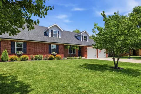 181 Wildwood Pl, Bolivar, MO 65613