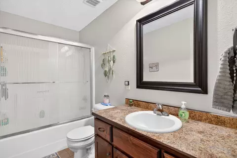 Bath - 1208 S Jaylin Ave, Springfield, MO 65802 photo 3 of 3