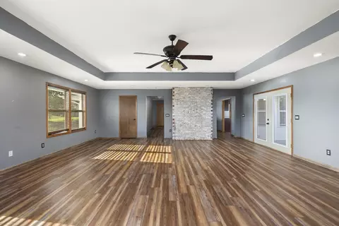 Living - 882 Trout Rd, Ozark, MO 65721 photo 7 of 8