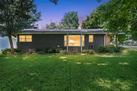 Exterior - 2207 S Florence Ave, Springfield, MO 65807 photo 3 of 9