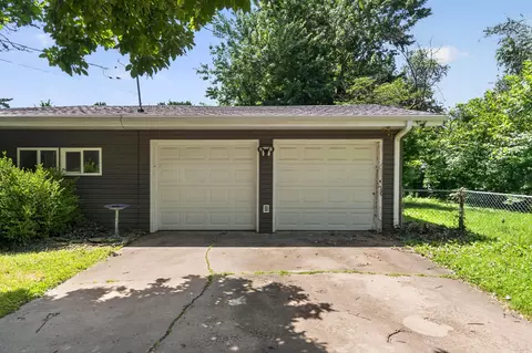 Exterior - 2207 S Florence Ave, Springfield, MO 65807 photo 5 of 9