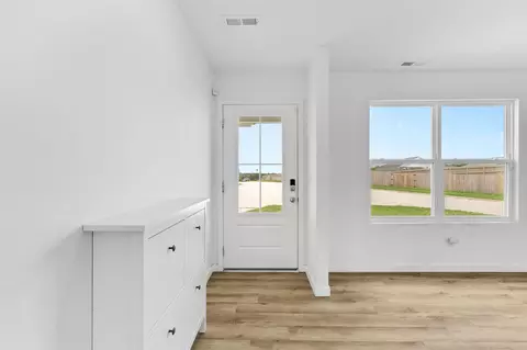 Entry Way - 1122 E Lakota St, Nixa, MO 65714 photo 1 of 7