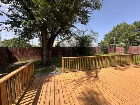 Exterior - 311 Brown St, Branson, MO 65616 photo 7 of 8