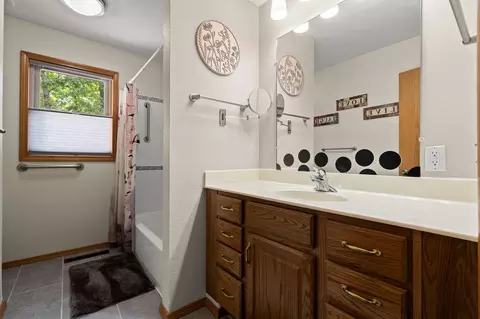 Bath - 111 Vin Villa, Forsyth, MO 65653 photo 6 of 6