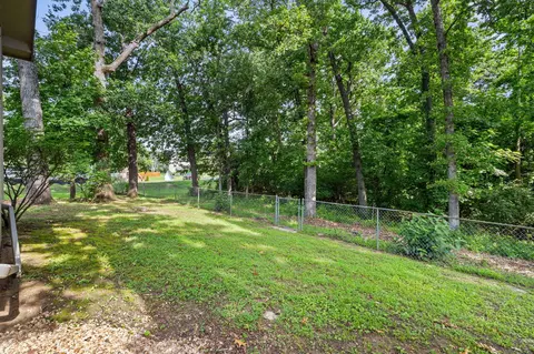 Exterior - 111 Vin Villa, Forsyth, MO 65653 photo 5 of 7