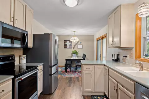 Kitchen - 111 Vin Villa, Forsyth, MO 65653 photo 2 of 3