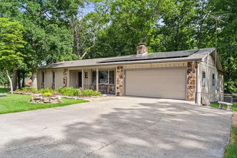 Exterior - 111 Vin Villa, Forsyth, MO 65653 photo 2 of 7