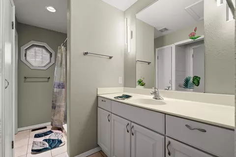 Bath - 111 Vin Villa, Forsyth, MO 65653 photo 5 of 6