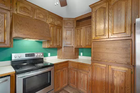Kitchen - 721 E Westchester Ct, Springfield, MO 65810 photo 2 of 3
