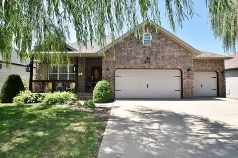 442 Spring Meadow Dr, Rogersville, MO 65742