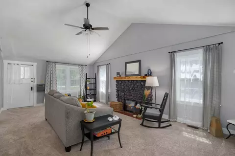 Other - 1225 E Stanford St, Springfield, MO 65804 photo 2 of 14