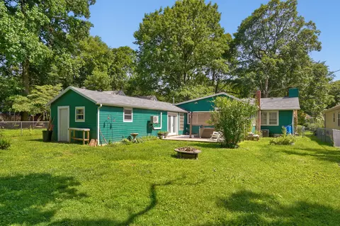 Exterior - 1225 E Stanford St, Springfield, MO 65804 photo 7 of 12