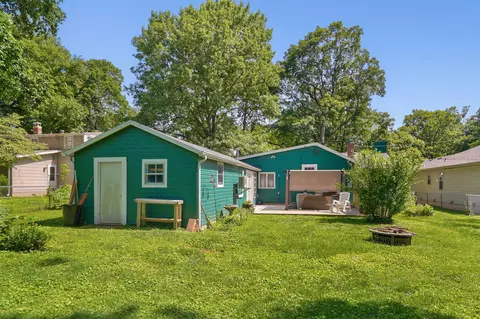 Exterior - 1225 E Stanford St, Springfield, MO 65804 photo 8 of 12