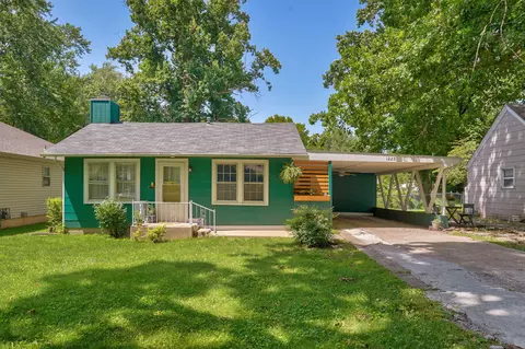 1225 E Stanford St, Springfield, MO 65804