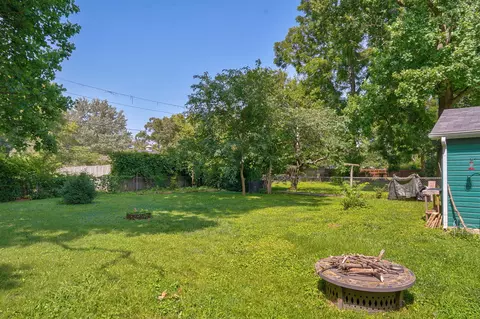 Exterior - 1225 E Stanford St, Springfield, MO 65804 photo 6 of 12