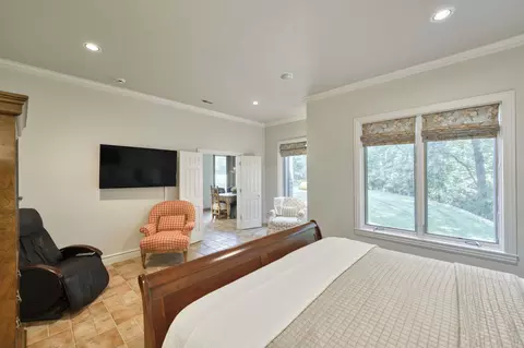 Bedroom - 410 S Oaks Dr, Springfield, MO 65809 photo 11 of 13