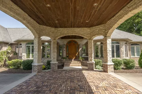 Other - 410 S Oaks Dr, Springfield, MO 65809 photo 2 of 35