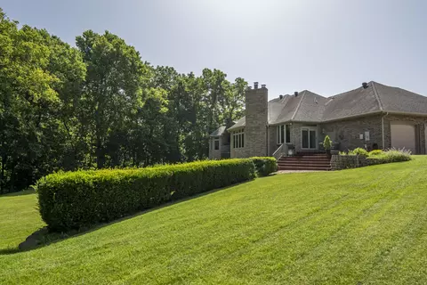 Exterior - 410 S Oaks Dr, Springfield, MO 65809 photo 23 of 25