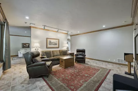 Other - 410 S Oaks Dr, Springfield, MO 65809 photo 20 of 35