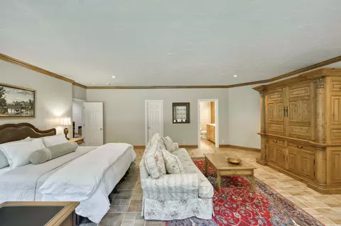Bedroom - 410 S Oaks Dr, Springfield, MO 65809 photo 9 of 13
