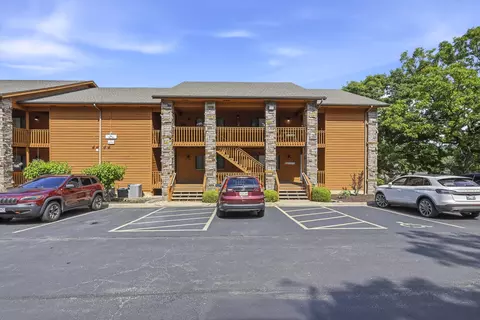 Exterior - 193 Avondale Dr #4, Branson, MO 65616 photo 2 of 9