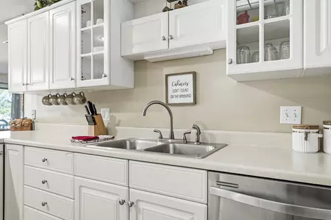 Kitchen - 193 Avondale Dr #4, Branson, MO 65616 photo 4 of 5