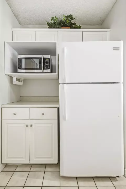 Kitchen - 193 Avondale Dr #4, Branson, MO 65616 photo 5 of 5