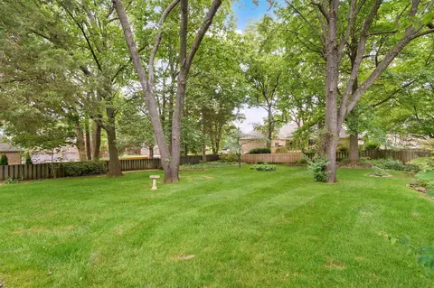 Exterior - 2017 E Richmond St, Springfield, MO 65804 photo 5 of 10