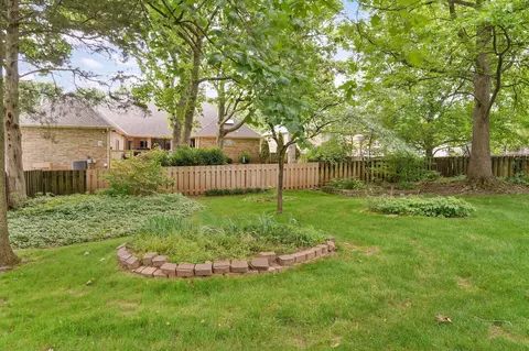 Exterior - 2017 E Richmond St, Springfield, MO 65804 photo 8 of 10