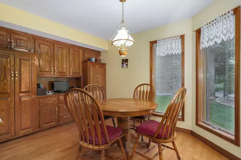 Dining - 2017 E Richmond St, Springfield, MO 65804 photo 2 of 3